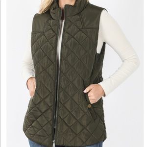 Dark olive puffer vest with pockets